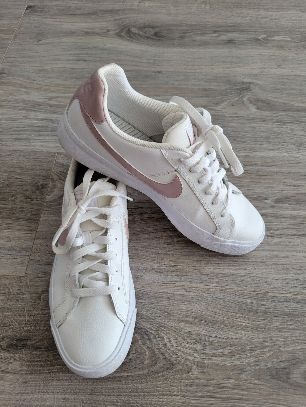 Nike Women's Court Royale AC sneakers Size 9.5 - Picture 2 of 5
